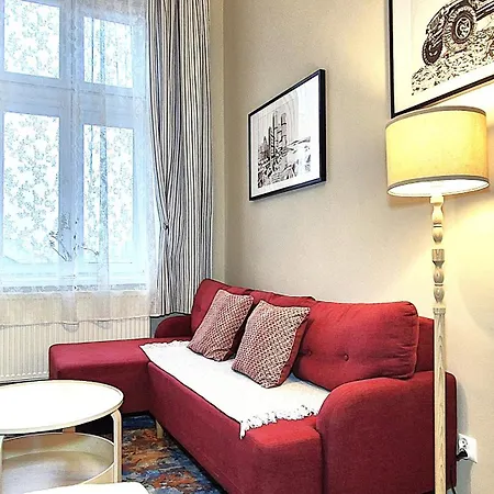 Stary Apartament *